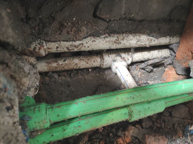 梅州市消防水管漏水检测维修.客厅漏水检测维修